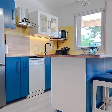 Decaroli - Stylish And Central Renovated Modern Studio Apartamento Saint-Laurent-du-Var