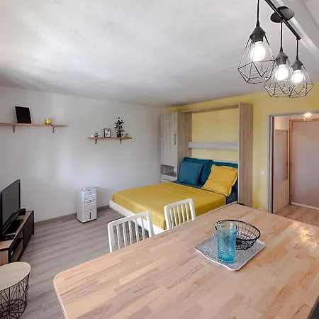 Decaroli - Stylish And Central Renovated Modern Studio סאן-לורן-דו-ואר